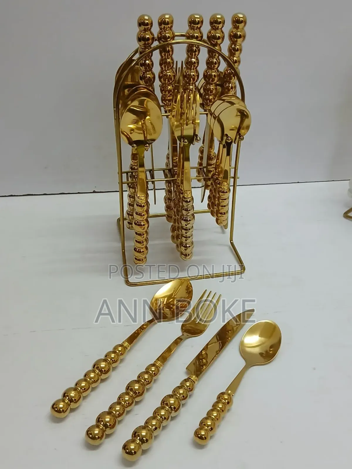 24 PCS Cutlery Set With Stand T Ceramic With Metallic Gold Stand
