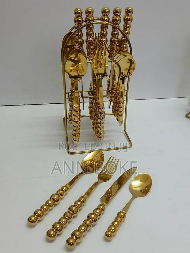 24 PCS Cutlery Set With Stand T Ceramic With Metallic Gold Stand