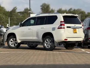 Toyota Land Cruiser Prado 2.7 i 2012 White