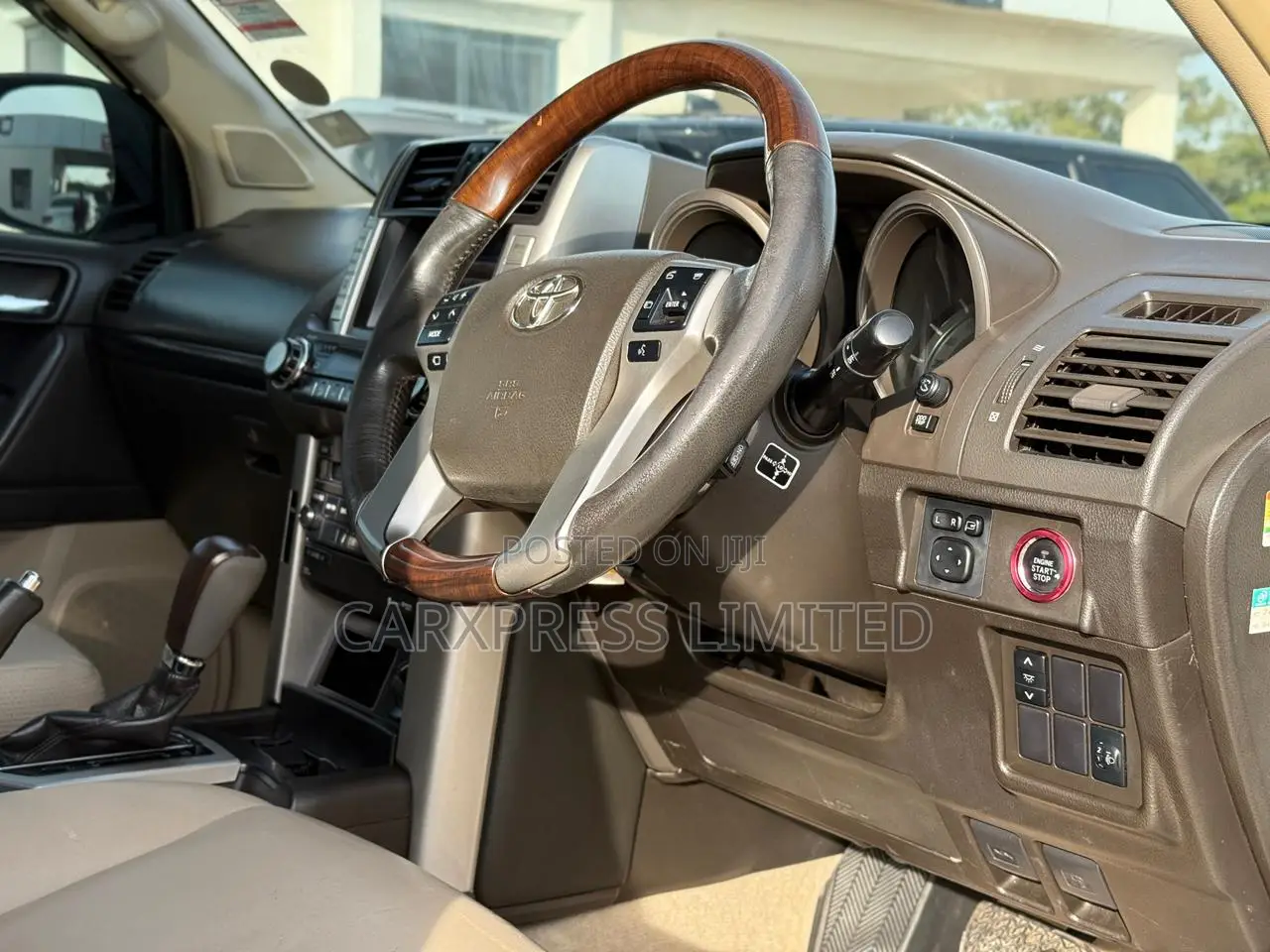 Toyota Land Cruiser Prado 2.7 i 2012 White