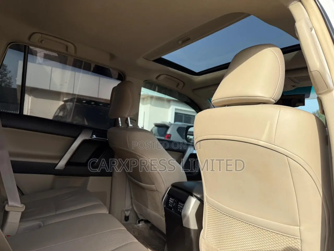 Toyota Land Cruiser Prado 2.7 i 2012 White