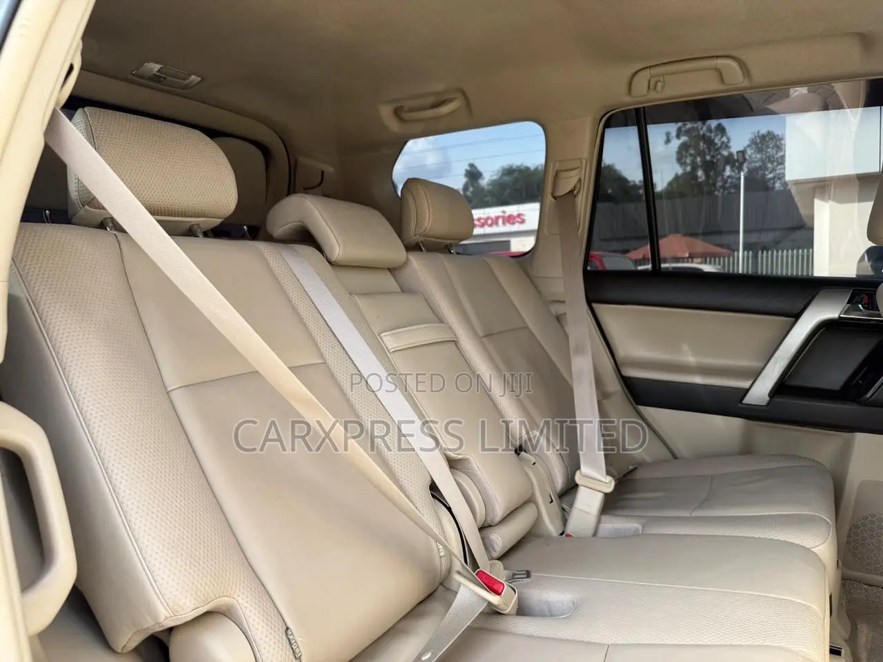 Toyota Land Cruiser Prado 2.7 i 2012 White