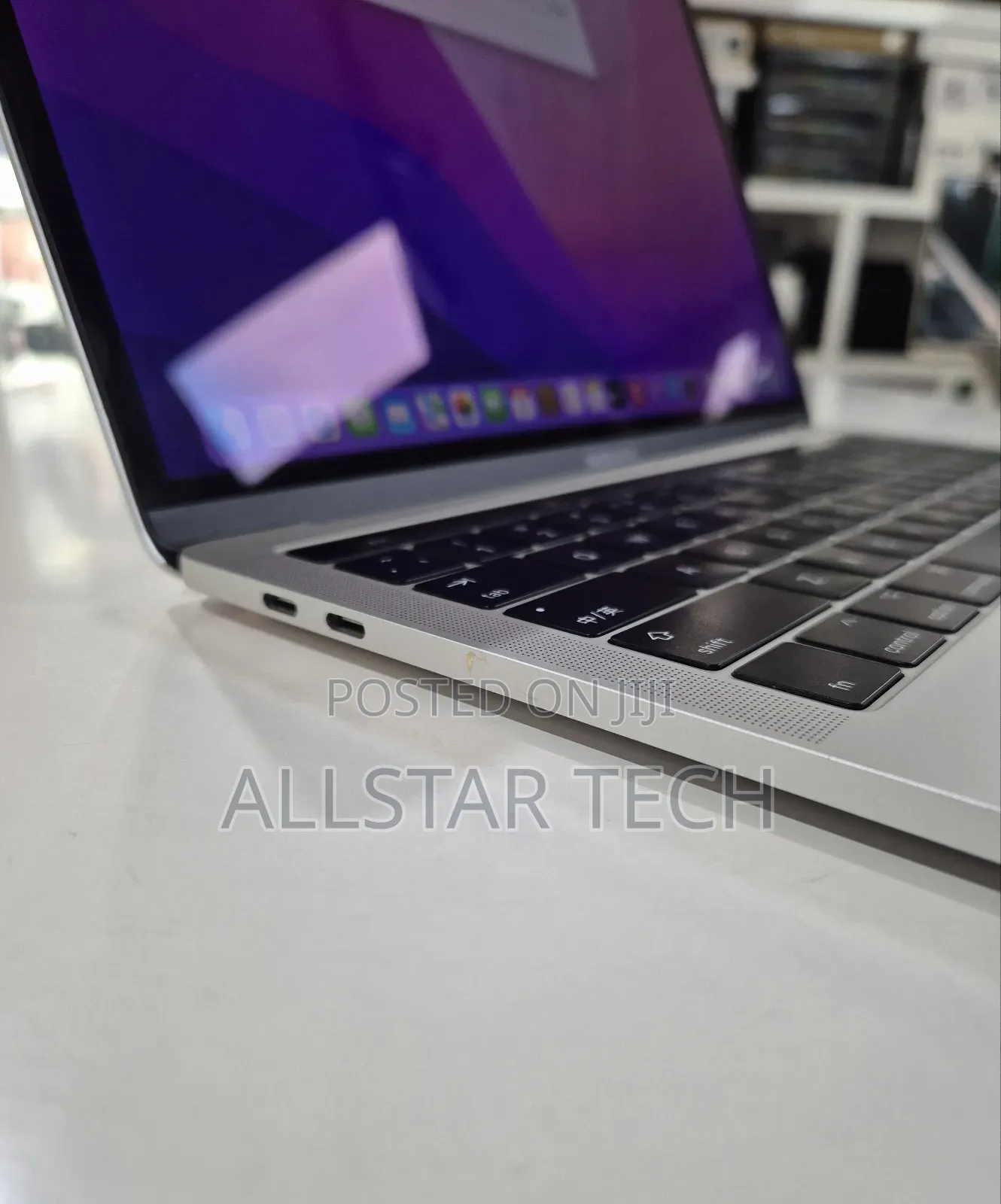 Laptop Apple MacBook Pro 2016 8GB Intel Core I5 SSD 256GB