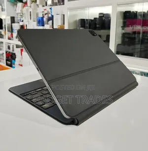 Apple iPad Pro 12.9 (2022) 256 GB Silver