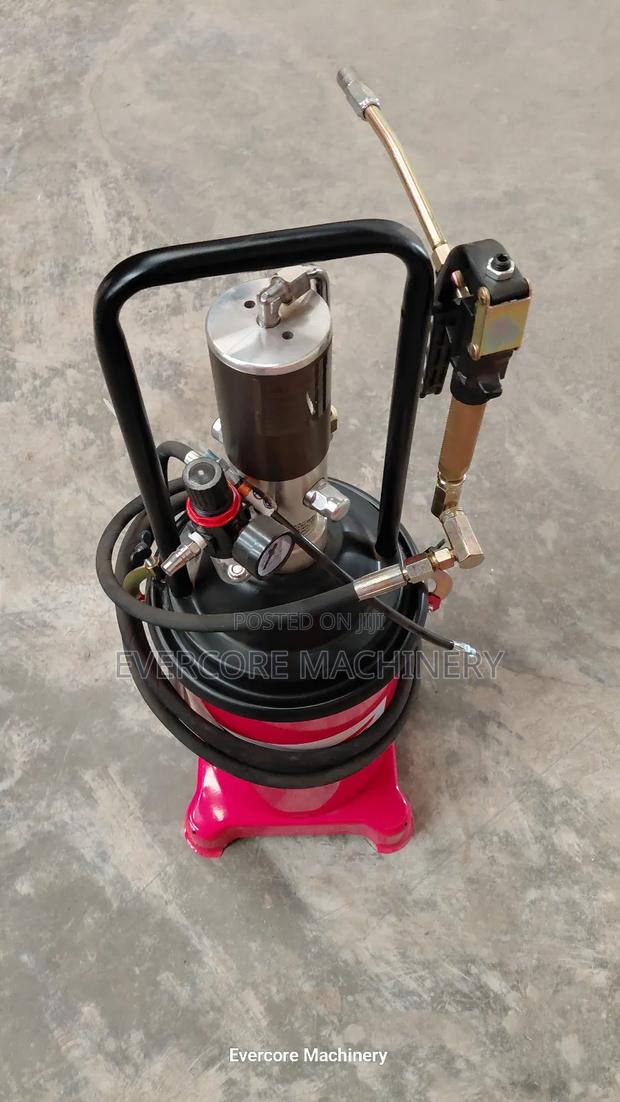 Heavy Duty Pneumatic Grease Pump Best Italian Quality. - thumbnail 3