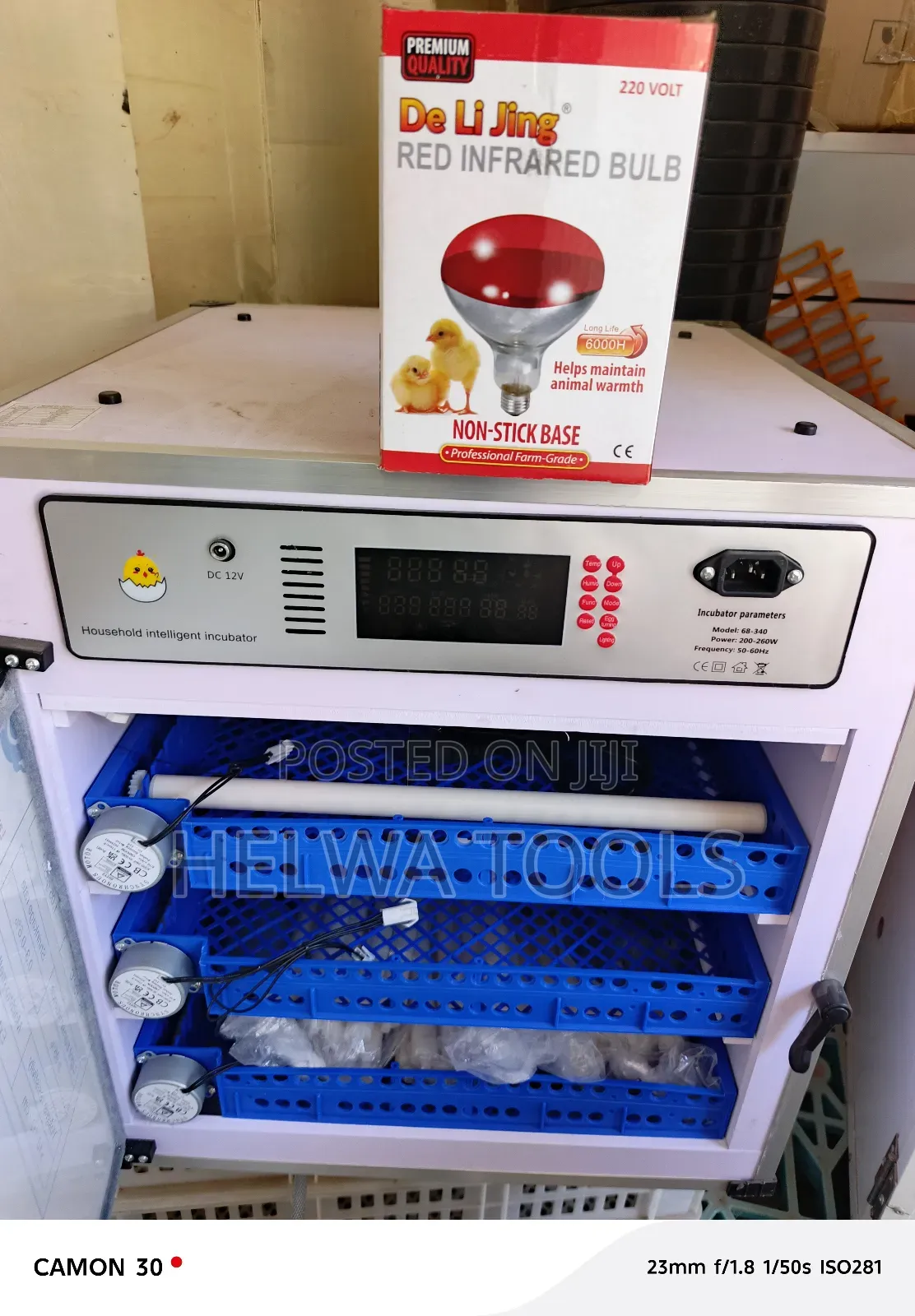204 Eggs Eggs Incubator and Infrared Chicken Bulb