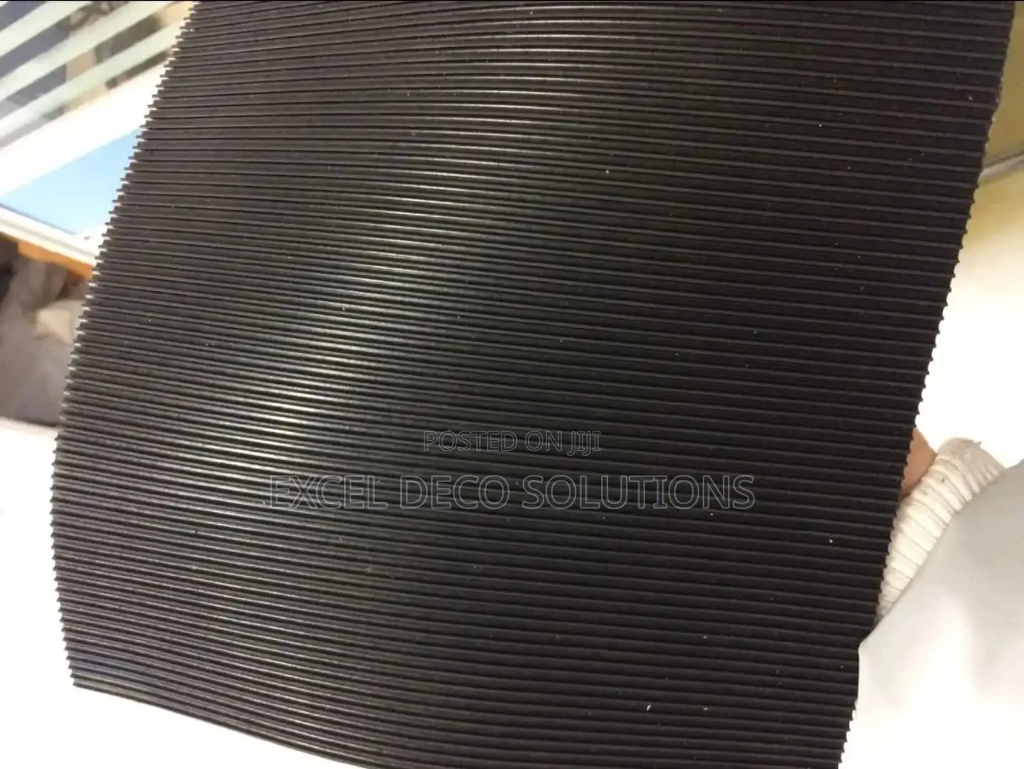 Heavy Gauge Ribbed Rubber Mat – Non-Slip Safety Flooring