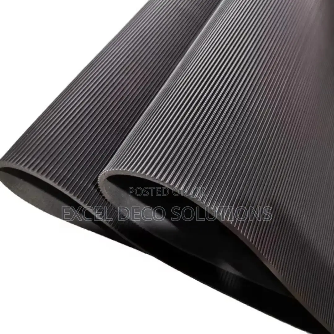 Industrial Anti-Slip Ribbed Rubber Mat for Busy Areas