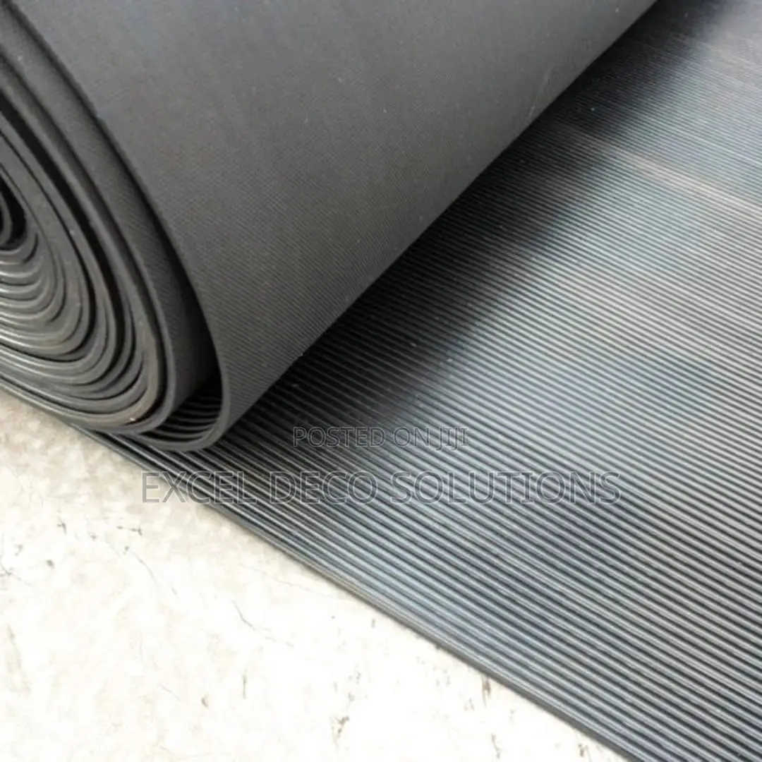 Premium Ribbed Rubber Mat – Anti-Slip Safety Flooring