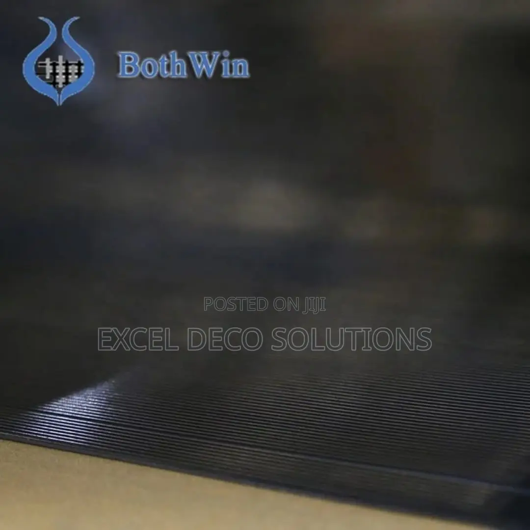 Heavy Duty Ribbed Rubber Mat Roll – Waterproof