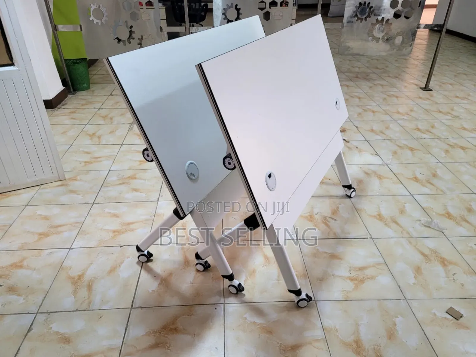 Wheeled Folderable Office Table