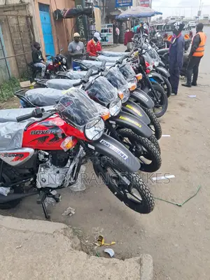 New Bajaj Boxer X125 2025 Red