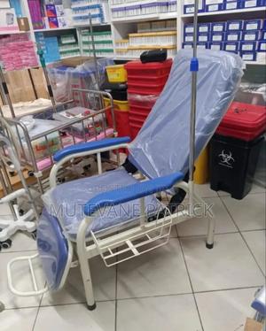 Dialysis/Phlebotomy Chair - thumbnail 2