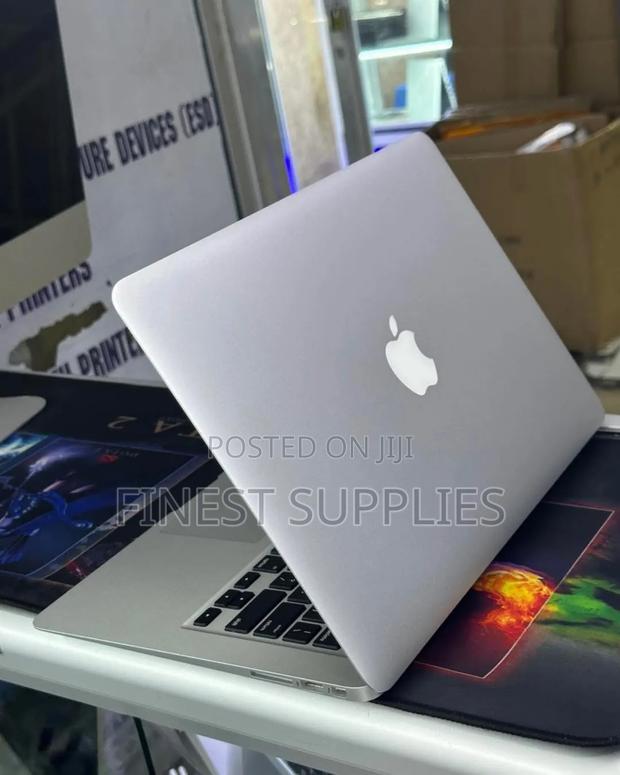 Laptop Apple MacBook Air 2015 4GB Intel Core I5 SSD 128GB - thumbnail 3
