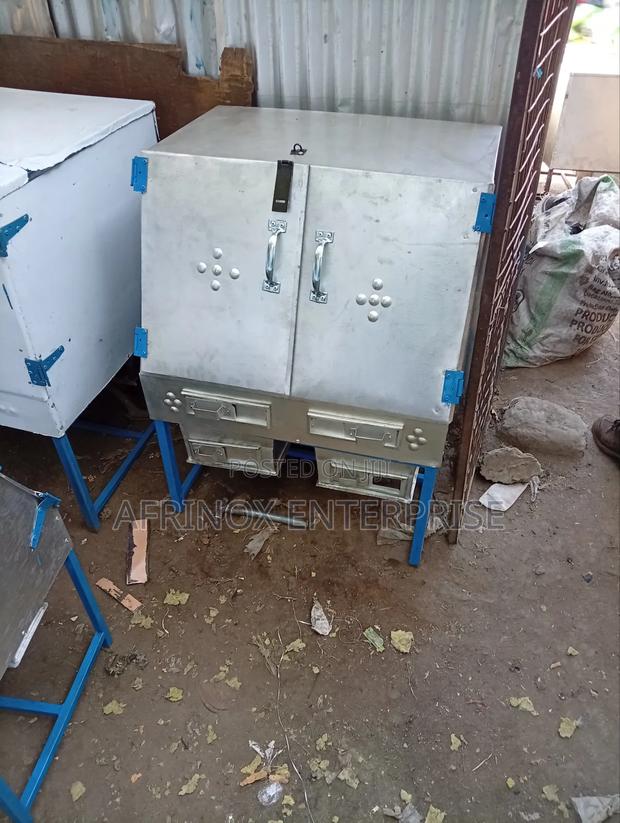 Size 25, Charcoal Oven - main view