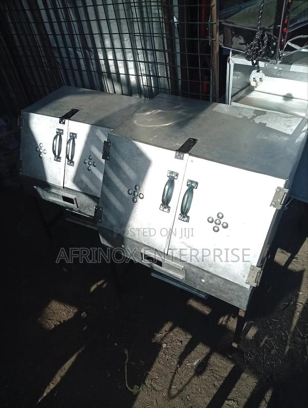 Heavy-Duty Charcoal Oven – Professional Craftsmanship - thumbnail 3