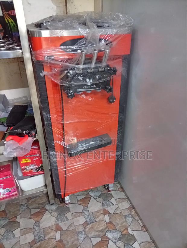 Soft Serve Ice Cream MachineHigh Speed • High Output . - thumbnail 4