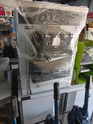  Table-Top Ice Cream Machine
Compact • Efficient • High Output.