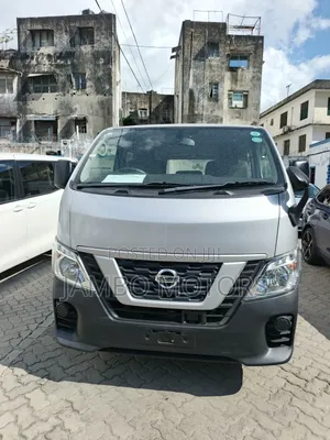 Nissan Caravan (Urvan) 2019 Silver