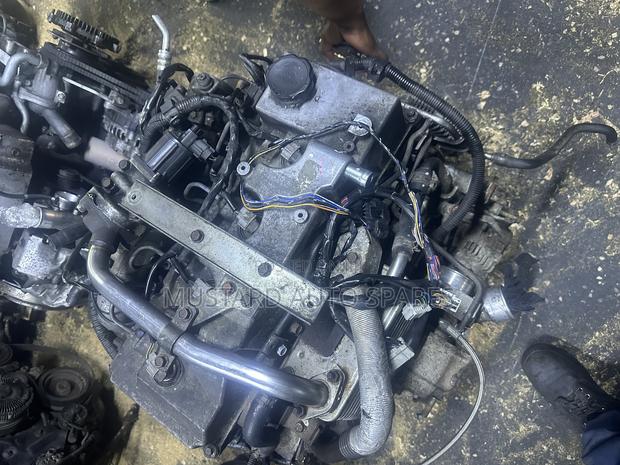 Mitsubishi Pajero 4m41 Complete Engine - thumbnail 2