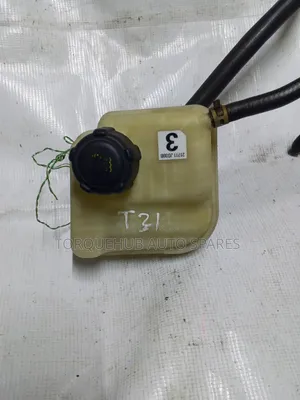 Nissan Dualis,Xtrail Nt31 Coolant Bottle
