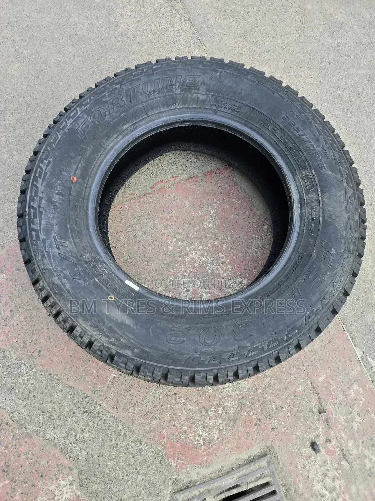225 /70 R16 Fortune Tyres (All Terrein)