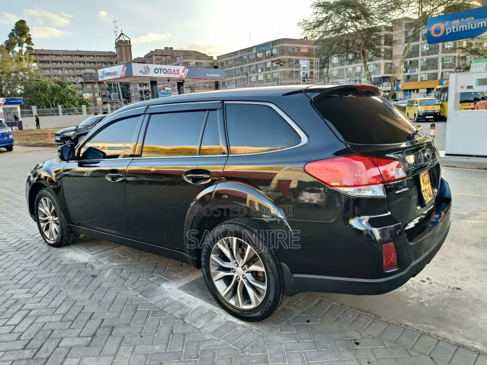 Subaru Outback 2012 Black