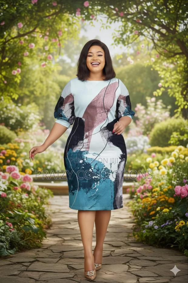 Bold Elegant Straight Dress - thumbnail 3