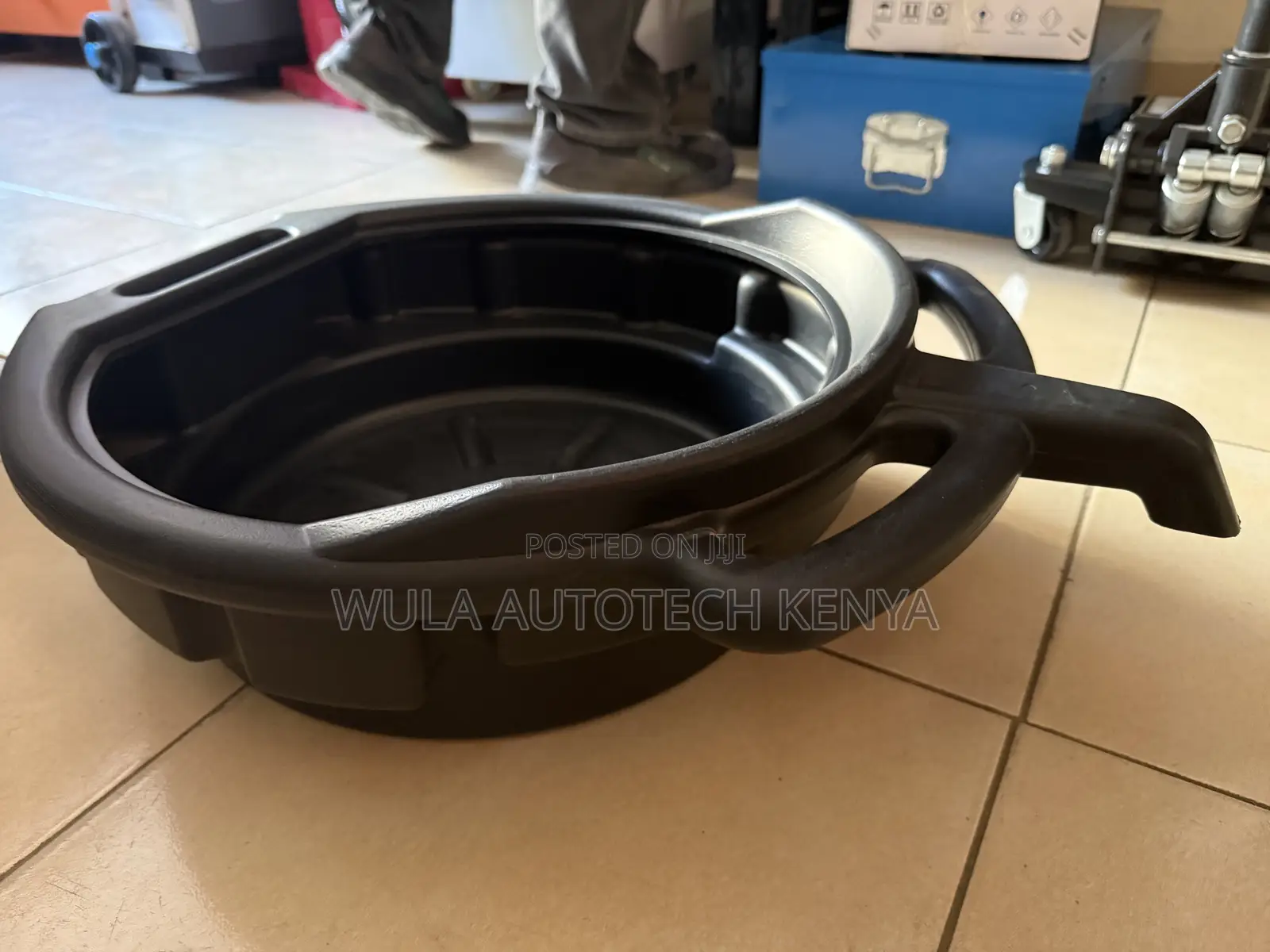 The Big Pan for Oil and Kind of Fluids