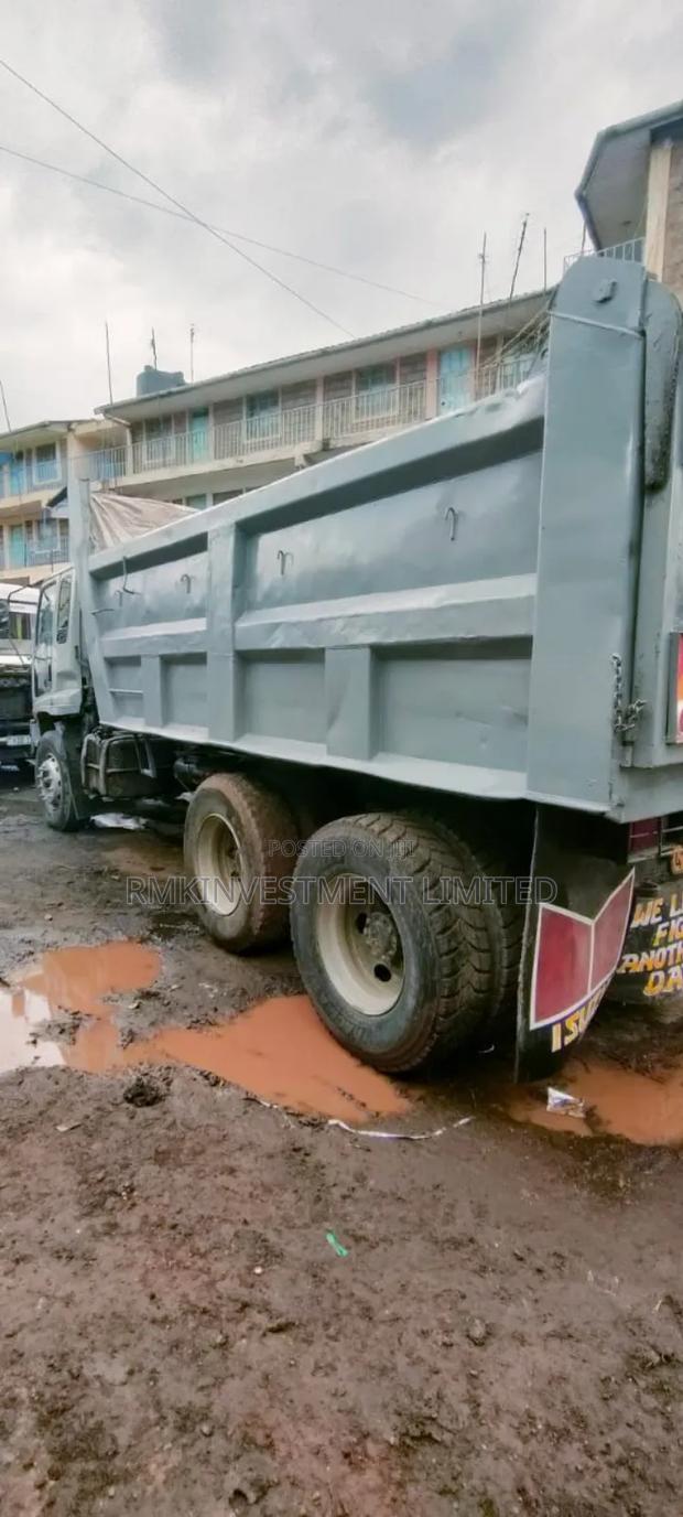 Isuzu AVR 2012 Grey - thumbnail 4