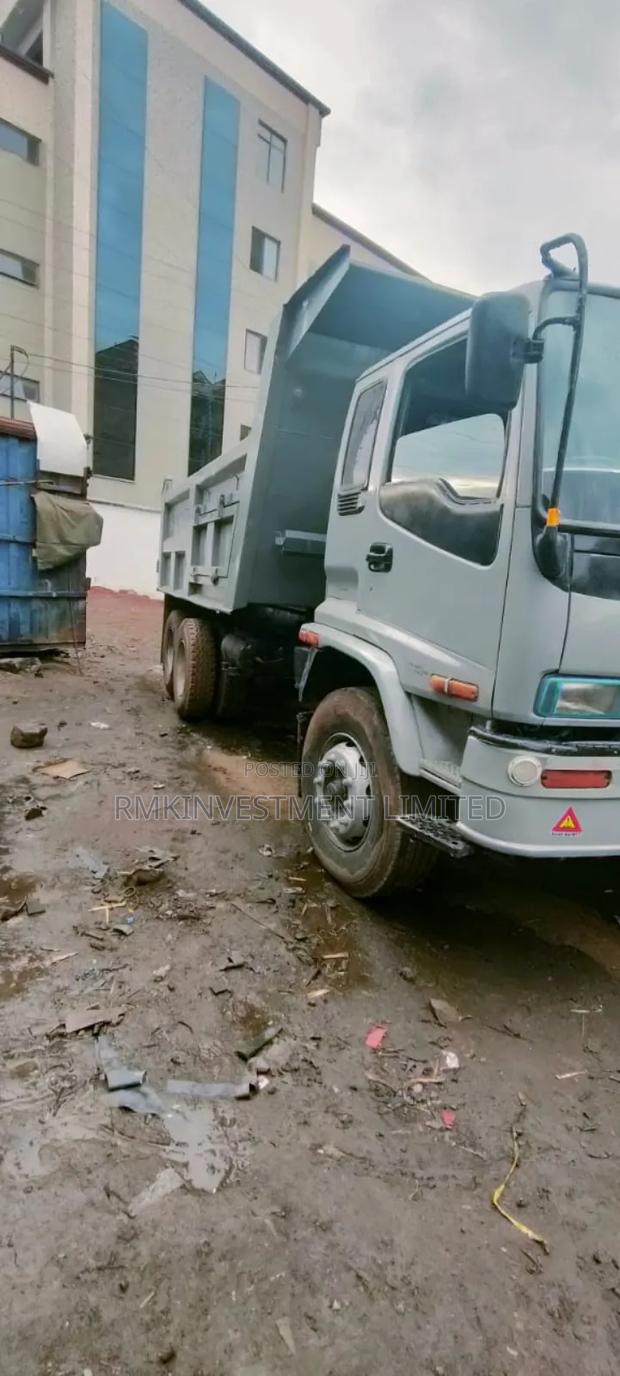 Isuzu AVR 2012 Grey - thumbnail 5