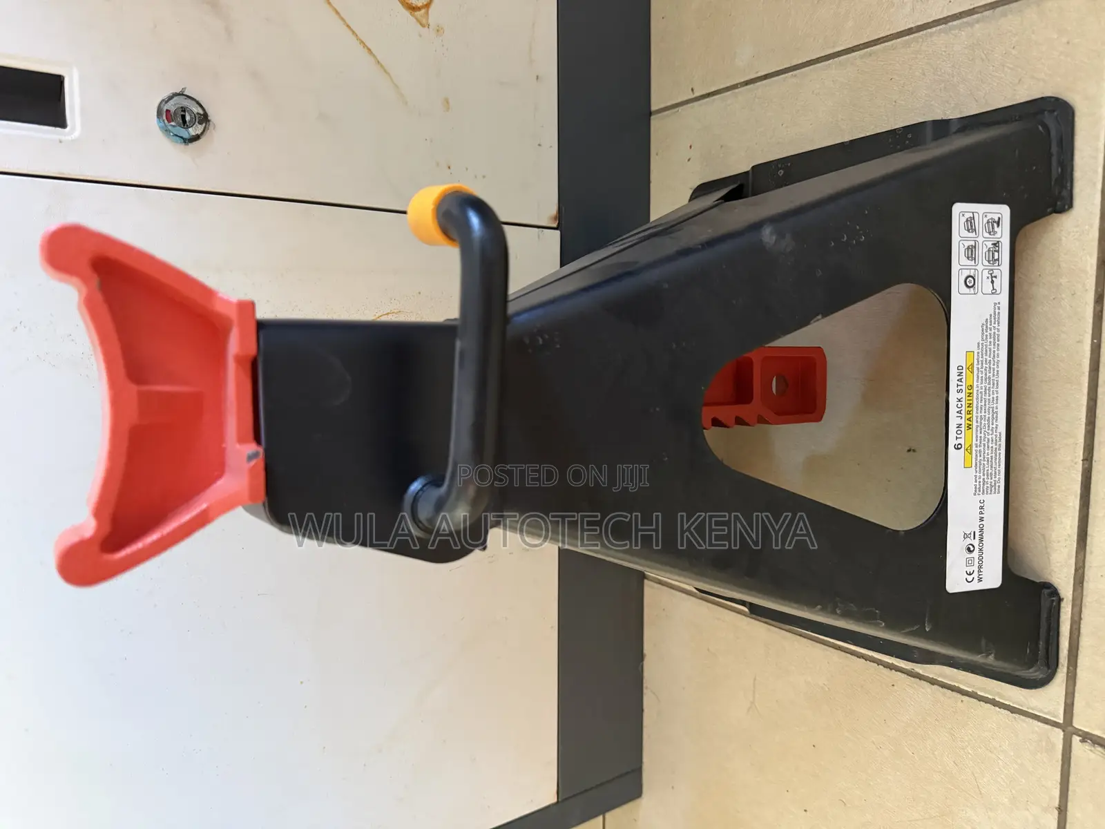 The High Quality 6t Safety Stand Jack Black in a Pair