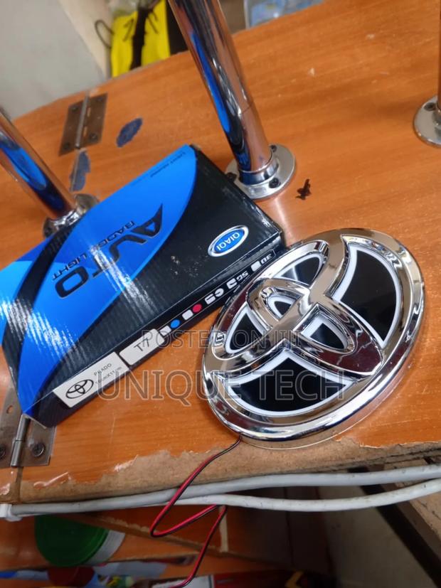 Led Toyota Logo Emblem – Universal Car Fit