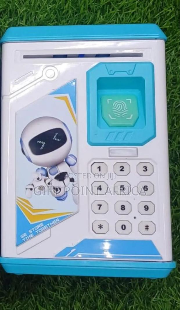 Bttery Operated Piggy Bank With Password And Fingerprint Function - main view