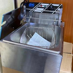 Electric Single Deep Fryer Machine 6 Liter for Commercial Use - thumbnail 2