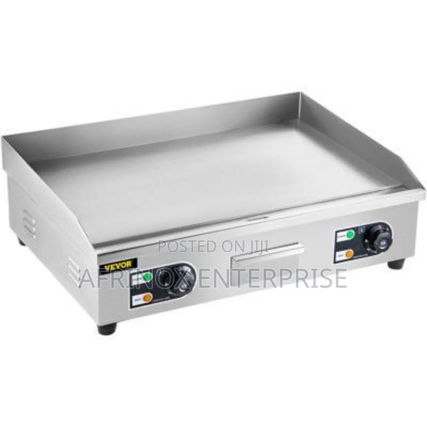Commercial Flat Top Gas Griddle. Imported - main view
