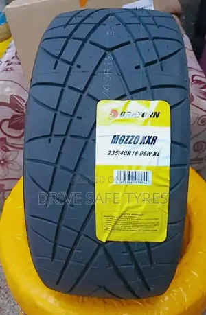 235/40 Zr18 Brand New Duraturn Tyre