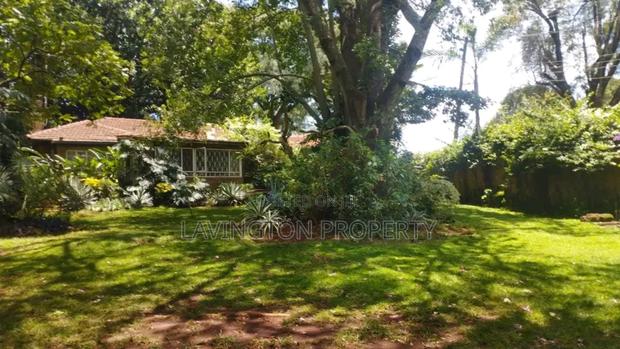 Prime 0.8 Acre Land With 4 Bedrooms House Plus 2 DSQ - thumbnail 2