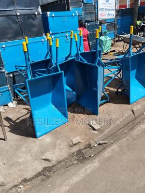 Wheelbarrow - thumbnail 2