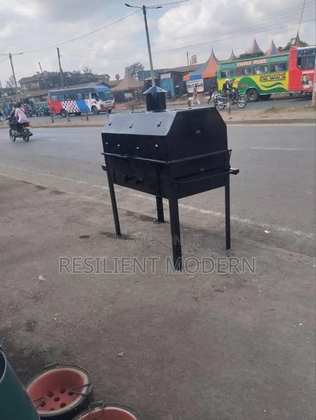 Closed Meat Grill - main view