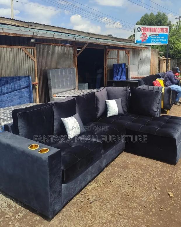 5-Seater Black Velvet L-Shaped Sofa With Cupholders