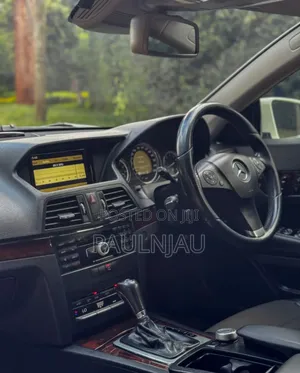 Mercedes-Benz E250 2011 White
