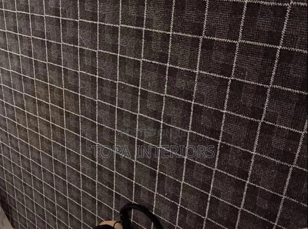 Beautiful Striped Delta Wall to Wall Floor Carpets