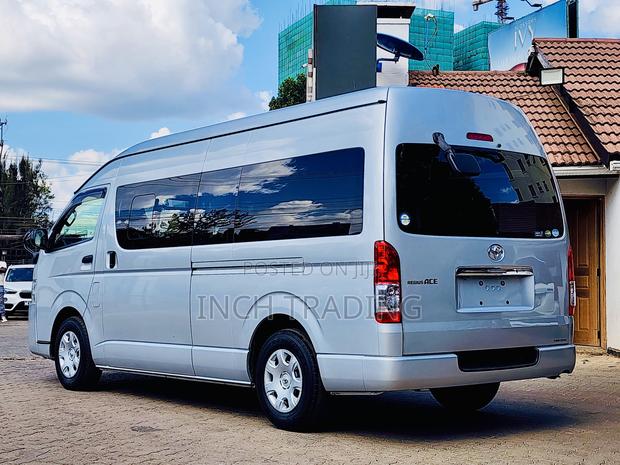 Toyota Grand HiAce 2018 - thumbnail 6