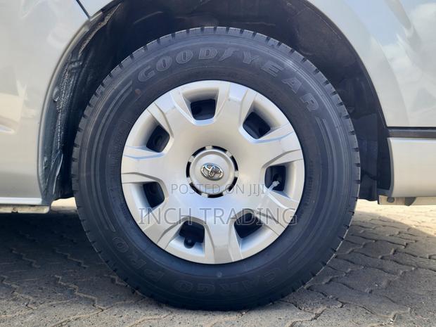 Toyota Grand HiAce 2018 - thumbnail 15