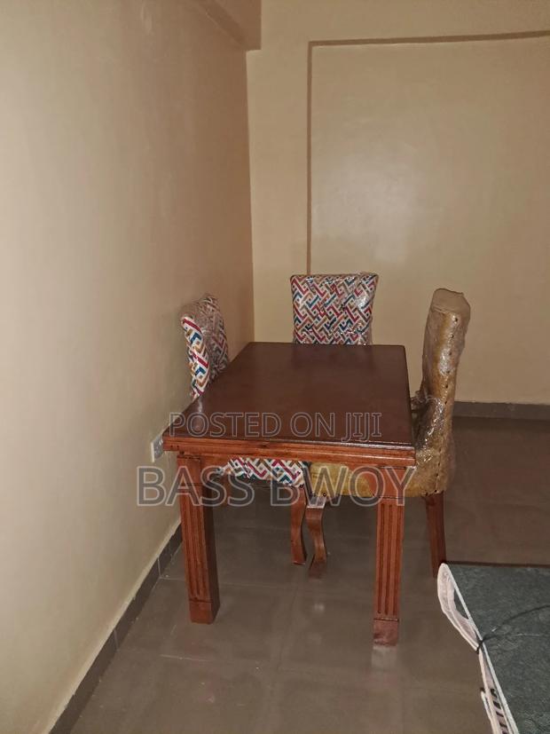 Dinning Table - main view