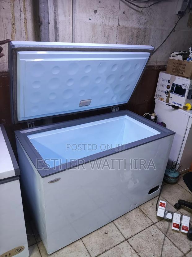 Ramtoms Neat Chest Freezer Machine on Sale