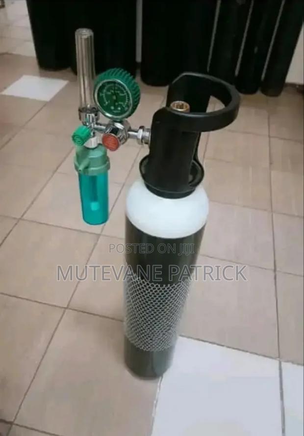 Oxygen Cylinder Complete With Regulator - main view