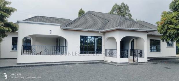 4bdrm Bungalow in Nanyuki for rent - main view