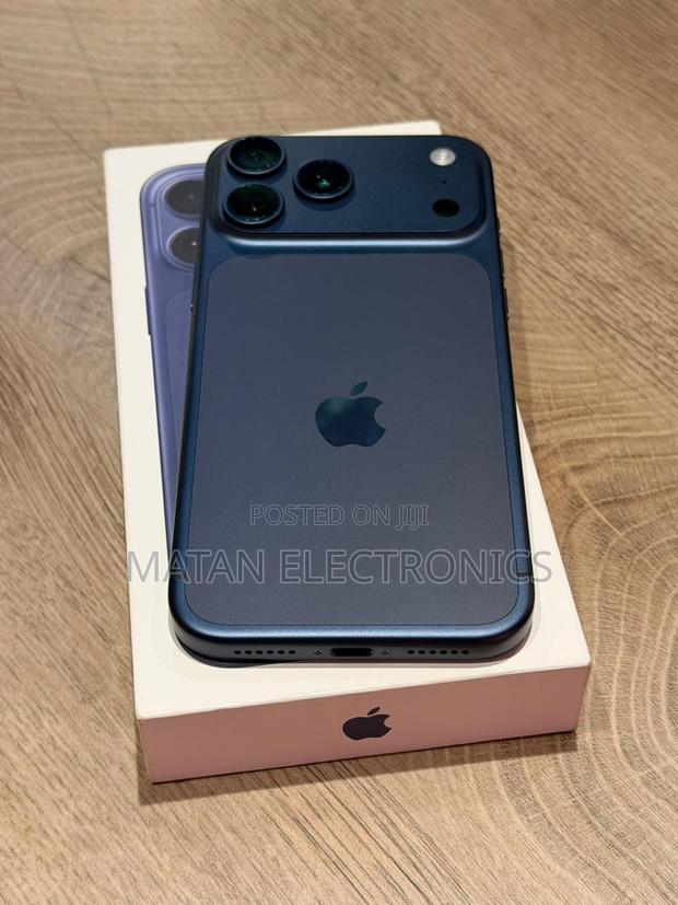 New Apple iPhone 17 Pro Max 512 GB Blue - main view